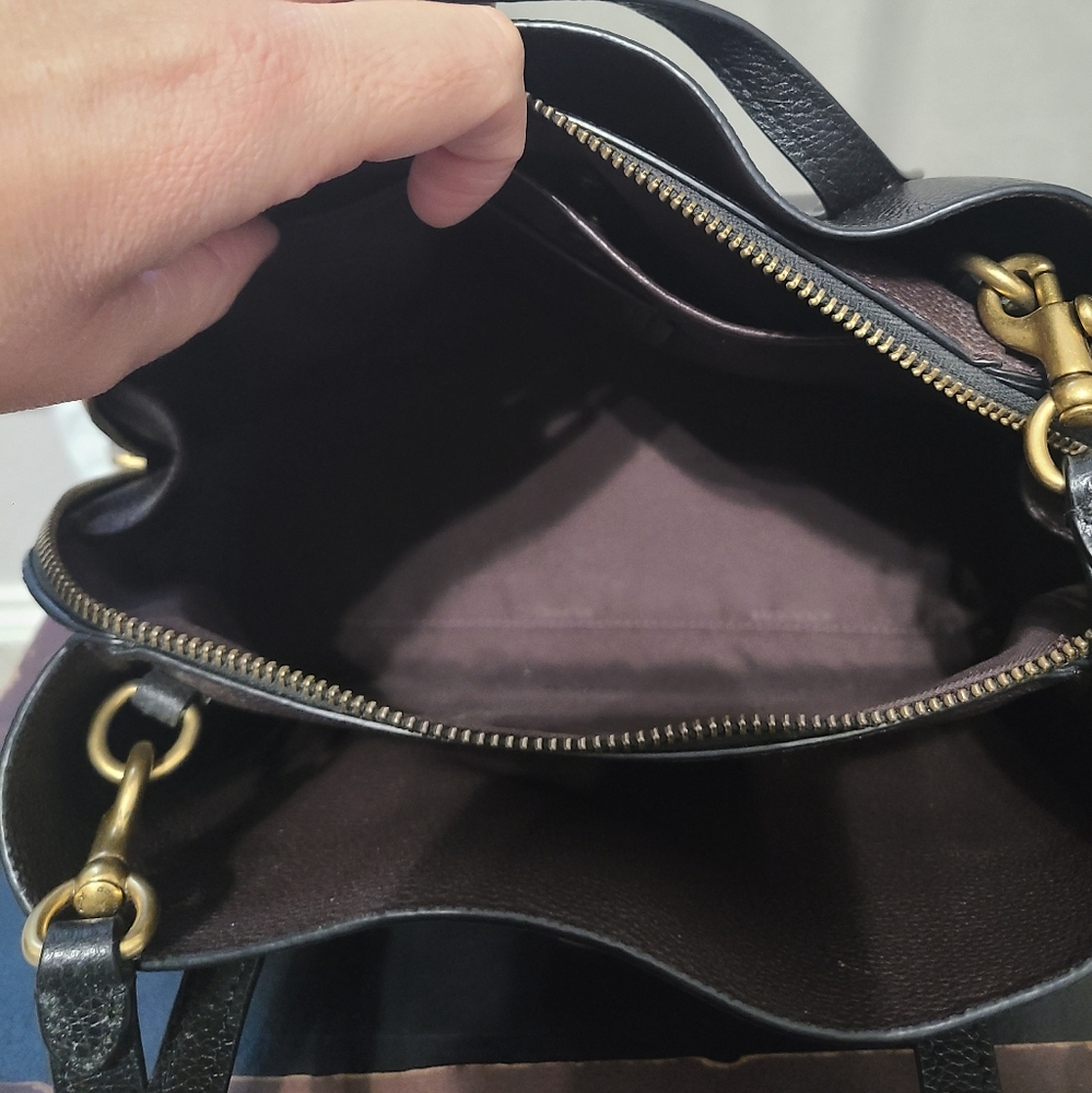Coach Black and Brown Polished Pebble Leather Lora Carryall 30 Brass Hardware - Picture 7 of 9